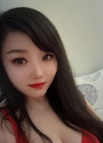 Candy, 23 Asian female escort, Calgary